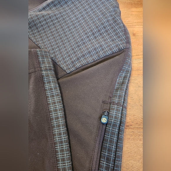 Men's Lululemon zip up - Picture 2 of 9